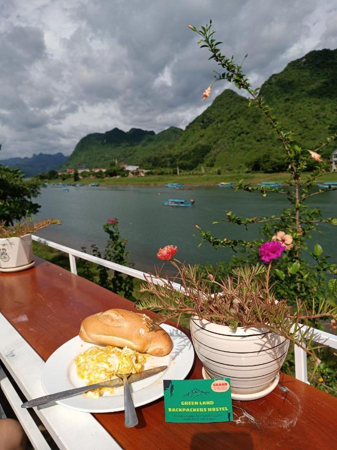 Yolo Pool Bar Villas & Garden Restaurant Phong Nha Exteriör bild