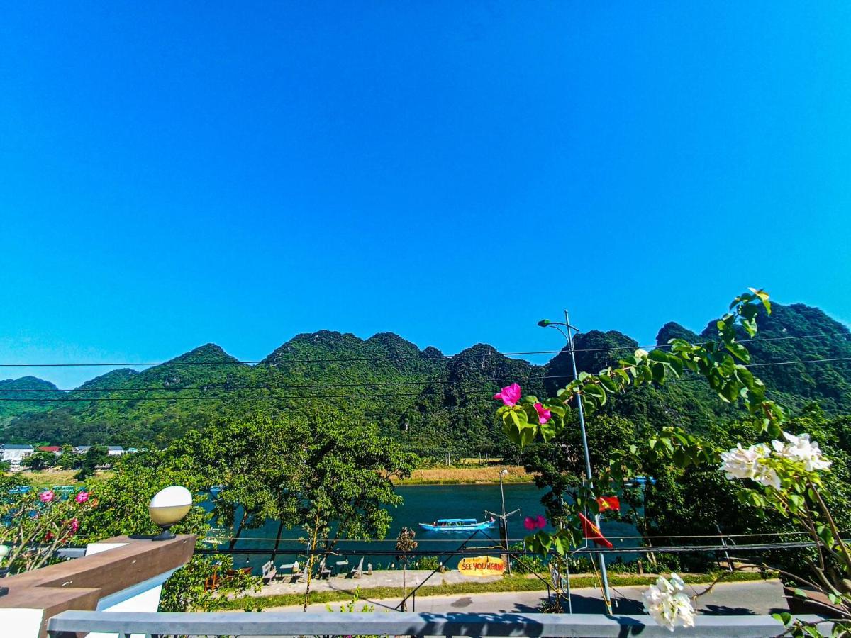 Yolo Pool Bar Villas & Garden Restaurant Phong Nha Exteriör bild