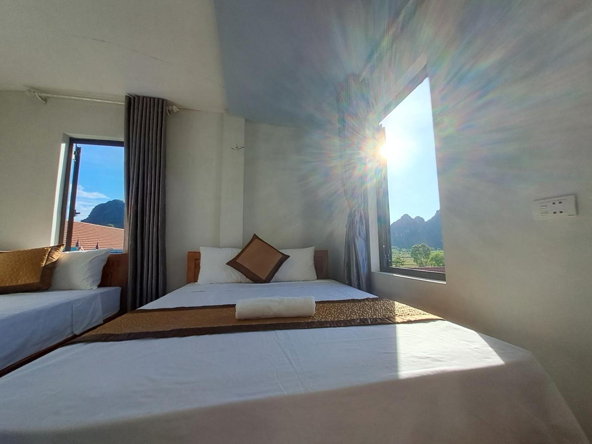 Yolo Pool Bar Villas & Garden Restaurant Phong Nha Exteriör bild