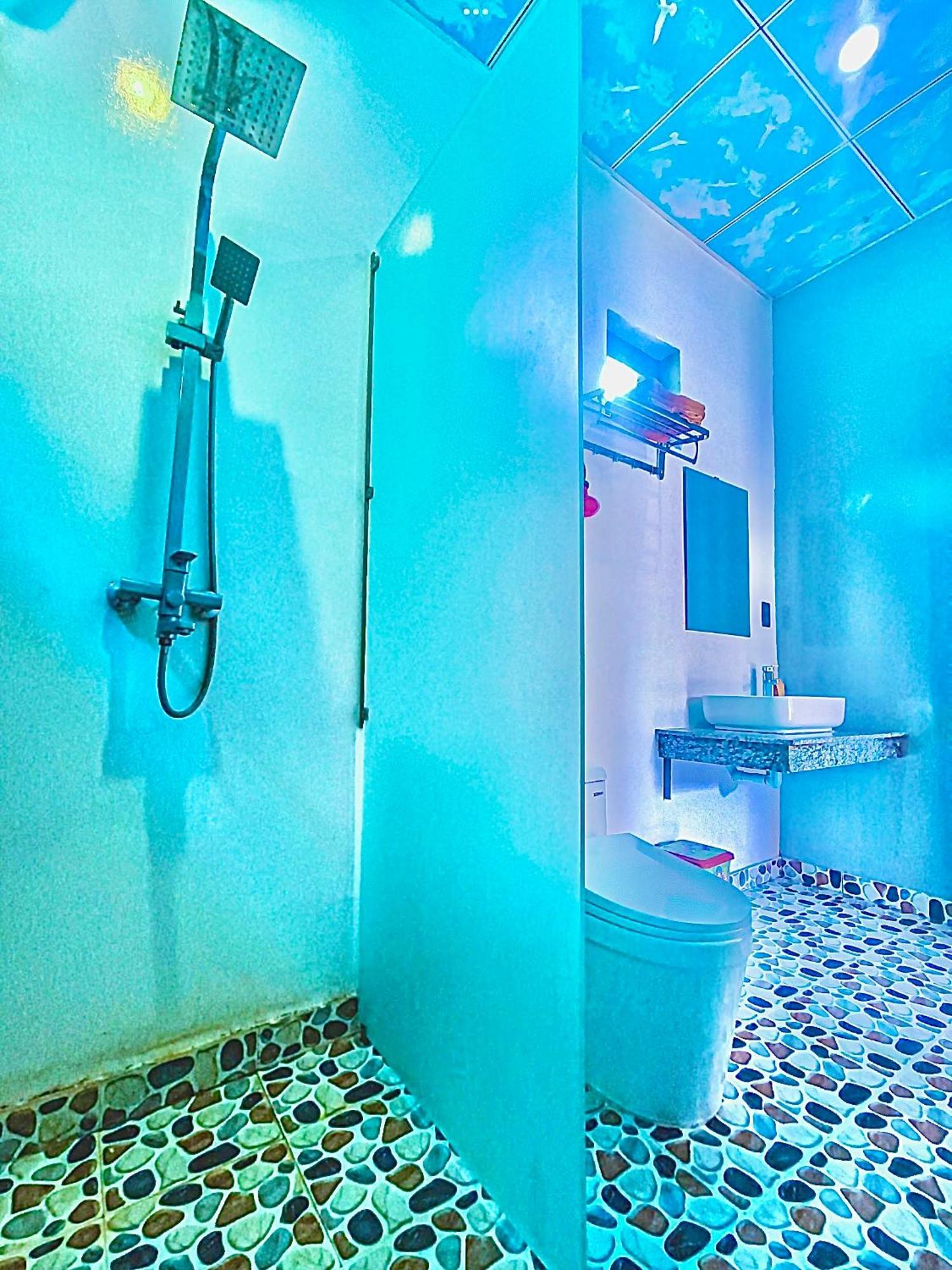 Yolo Pool Bar Villas & Garden Restaurant Phong Nha Exteriör bild