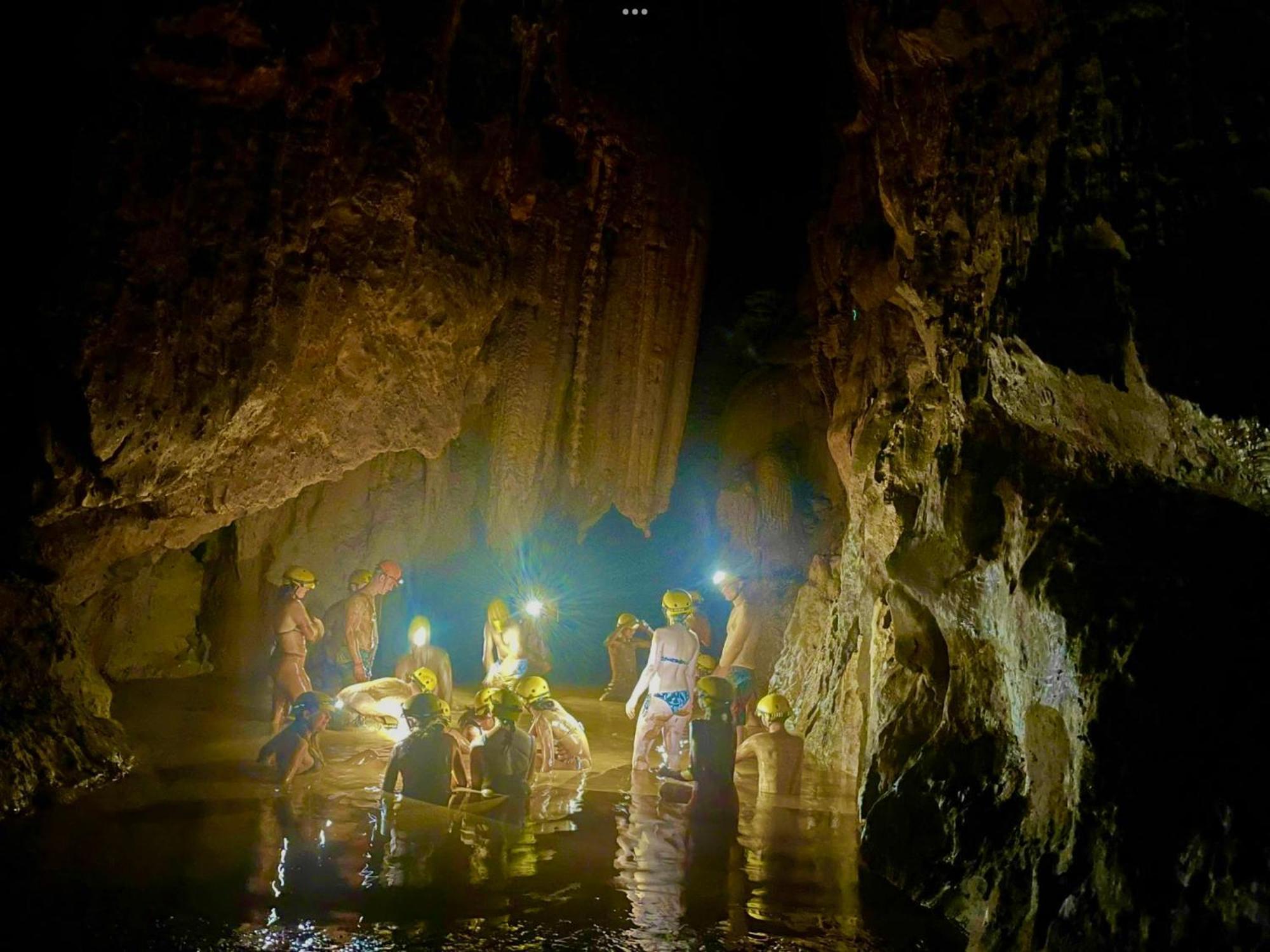 Yolo Pool Bar Villas & Garden Restaurant Phong Nha Exteriör bild